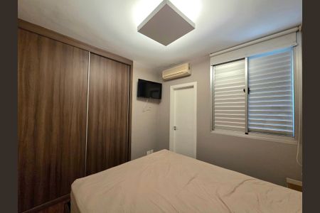 Apartamento à venda com 70m², 2 quartos e 2 vagasSuíte 2