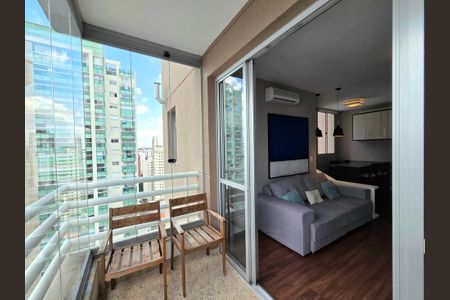 Apartamento à venda com 70m², 2 quartos e 2 vagasVaranda