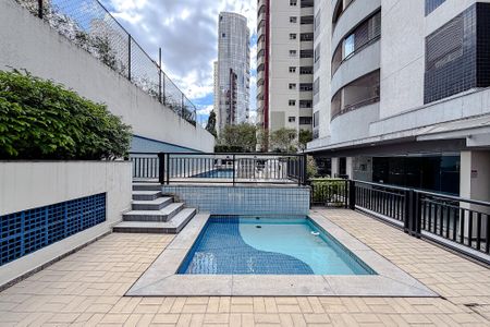 Apartamento para alugar com 105m², 1 quarto e 2 vagas Apartamento para alugar com 105m², 1 quarto e 2 vagasÁrea comum - Piscina
