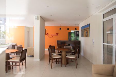 Apartamento para alugar com 58m², 2 quartos e 1 vagaÁrea comum 