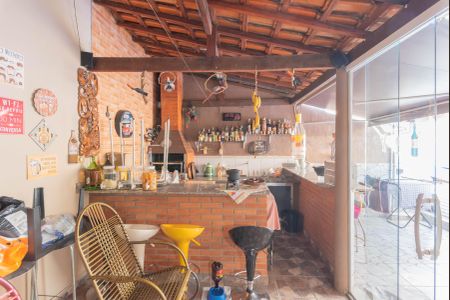 Casa à venda com 120m², 3 quartos e 4 vagasEspaço Gourmet