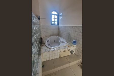Casa à venda com 297m², 3 quartos e 8 vagas