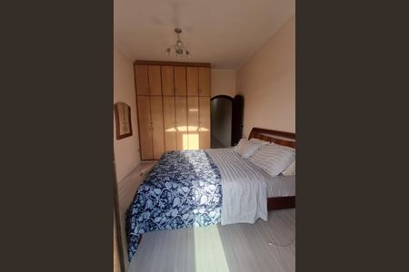 Casa à venda com 3 quartos, 297m² em Jardim Las Vegas, Santo André