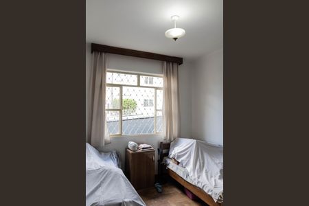 Casa à venda com 217m², 3 quartos e 5 vagasQuarto 2