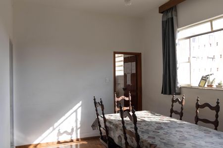 Casa à venda com 217m², 3 quartos e 5 vagasCopa