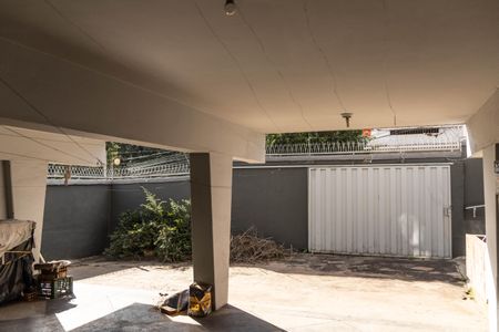 Casa à venda com 217m², 3 quartos e 5 vagasGaragem