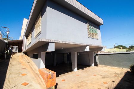 Casa à venda com 3 quartos, 217m² em Calafate, Belo Horizonte