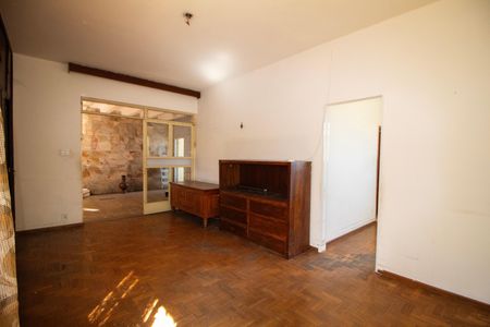 Sala  de casa à venda com 3 quartos, 217m² em Calafate, Belo Horizonte