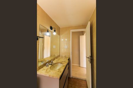 Banheiro de apartamento para alugar com 1 quarto, 52m² em Parque da Mooca, São Paulo