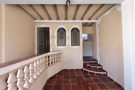 Casa à venda com 250m², 3 quartos e 3 vagasQuintal - Garagen