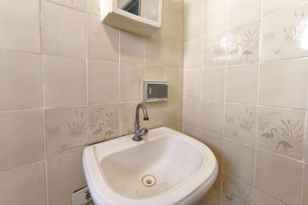 Casa à venda com 250m², 3 quartos e 3 vagasBanheiro