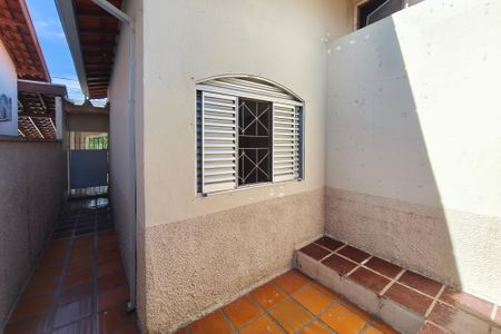 Casa à venda com 250m², 3 quartos e 3 vagasQuintal