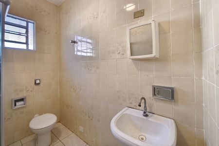 Casa à venda com 250m², 3 quartos e 3 vagasBanheiro
