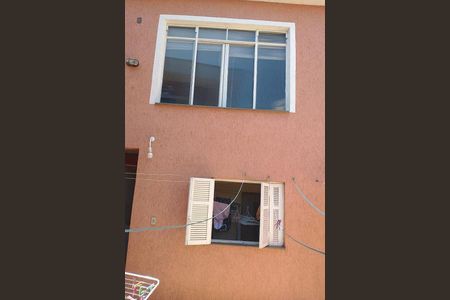 Casa à venda com 2 quartos, 190m² em Jardim Santo Elias, São Paulo