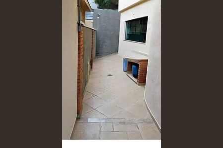 Casa à venda com 3 quartos, 144m² em Parque Sao Domingos, São Paulo