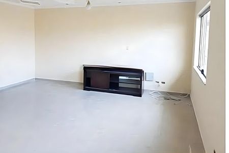 Casa à venda com 3 quartos, 144m² em Parque Sao Domingos, São Paulo