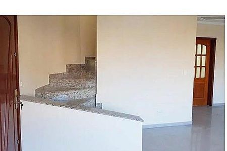 Casa à venda com 3 quartos, 144m² em Parque Sao Domingos, São Paulo