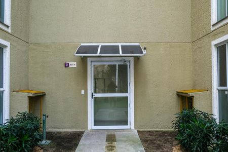 Apartamento para alugar com 48m², 2 quartos e sem vaga Apartamento para alugar com 48m², 2 quartos e sem vagaFachada