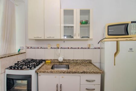 Cozinha de kitnet/studio para alugar com 1 quarto, 35m² em Passo D’areia, Porto Alegre