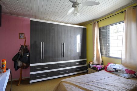 Suite de casa à venda com 3 quartos, 308m² em Vila Joao Pessoa, Porto Alegre