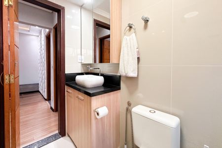 Apartamento à venda com 52m², 2 quartos e 1 vagaBanheiro Social