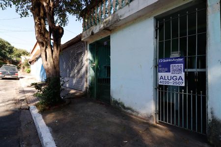 Casa para alugar com 50m², 1 quarto e sem vaga Casa para alugar com 50m², 1 quarto e sem vagaFachada