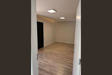 Casa à venda com 4 quartos, 238m² em Jardim Peri, São Paulo