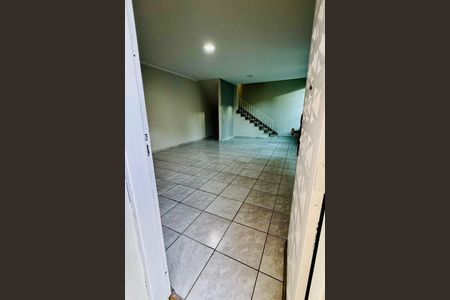 Casa à venda com 2 quartos, 156m² em Parque Central, Santo André