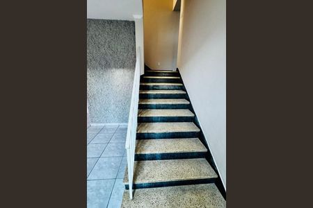 Casa à venda com 2 quartos, 156m² em Parque Central, Santo André