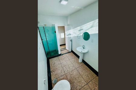 Casa à venda com 2 quartos, 156m² em Parque Central, Santo André