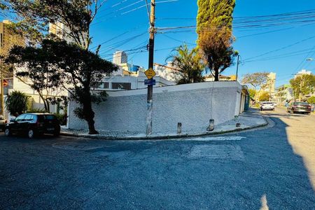 Casa à venda com 2 quartos, 156m² em Parque Central, Santo André