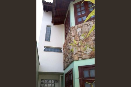Casa à venda com 3 quartos, 246m² em Campestre, Santo André