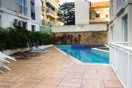 Apartamento à venda com 56m², 2 quartos e 1 vagaÁrea comum - Piscina