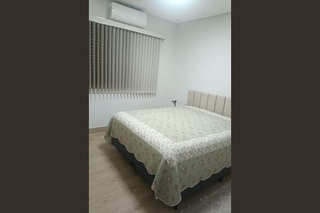 Casa à venda com 4 quartos, 225m² em Swiss Park, Campinas