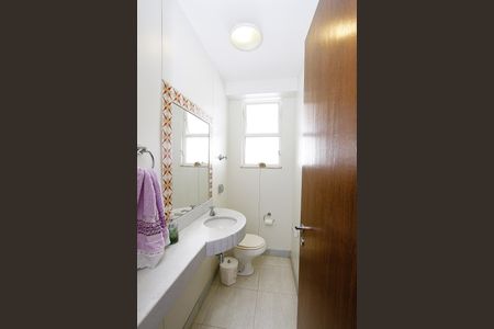 Apartamento à venda com 160m², 3 quartos e 2 vagasLavabo