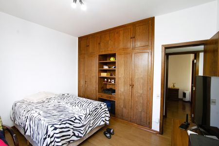 Apartamento à venda com 160m², 3 quartos e 2 vagasQuarto 3 