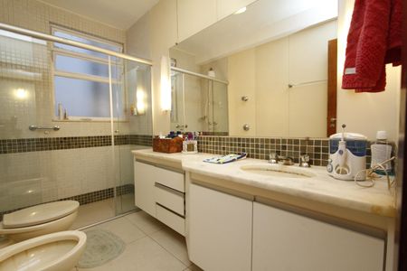 Apartamento à venda com 160m², 3 quartos e 2 vagasBanheiro Social