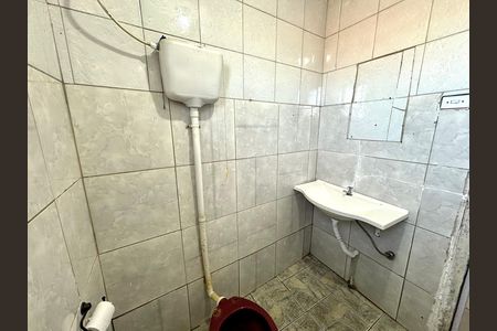 Casa para alugar com 40m², 1 quarto e sem vaga Casa para alugar com 40m², 1 quarto e sem vagaBanheiro social
