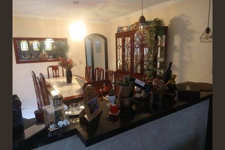 Casa à venda com 3 quartos, 180m² em Jardim Edith, São Paulo