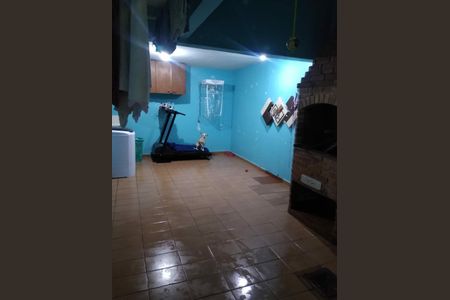 Casa à venda com 3 quartos, 74m² em Jardim Cliper, São Paulo