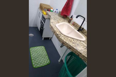 Casa à venda com 74m², 3 quartos e 1 vaga