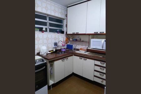 Casa à venda com 74m², 3 quartos e 1 vaga