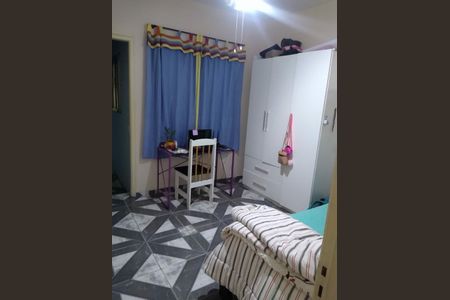 Casa à venda com 74m², 3 quartos e 1 vaga