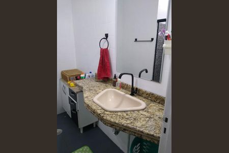 Casa à venda com 3 quartos, 74m² em Jardim Cliper, São Paulo