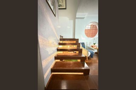 Casa à venda com 200m², 3 quartos e 2 vagas