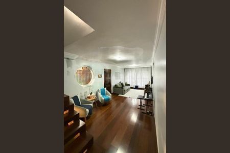 Casa à venda com 3 quartos, 200m² em Jabaquara, São Paulo