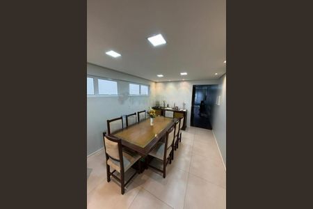 Casa à venda com 200m², 3 quartos e 2 vagas