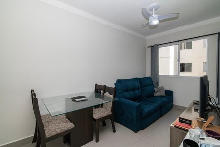 Apartamento para alugar com 40m², 2 quartos e 1 vagaSala