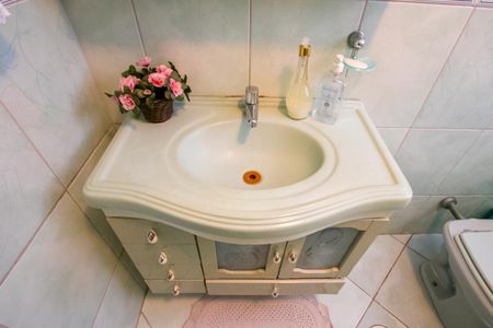 Casa à venda com 193m², 3 quartos e 2 vagasBanheiro social 2