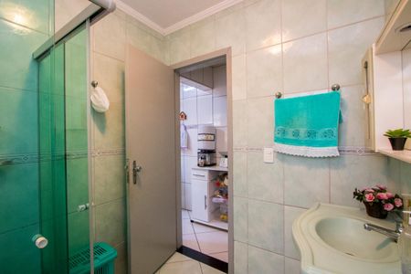 Casa à venda com 193m², 3 quartos e 2 vagasBanheiro social 2